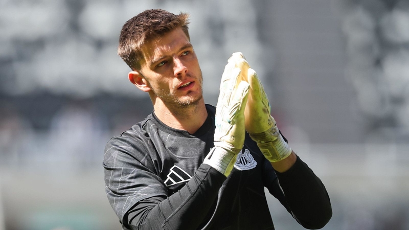 Quỷ đỏ bối rối trước bài toán thủ môn: Martinez, Pope hay Lammens?